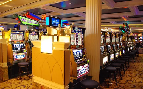 Slot machine reels